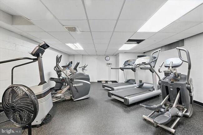 Building Photo - 4501 Arlington Blvd