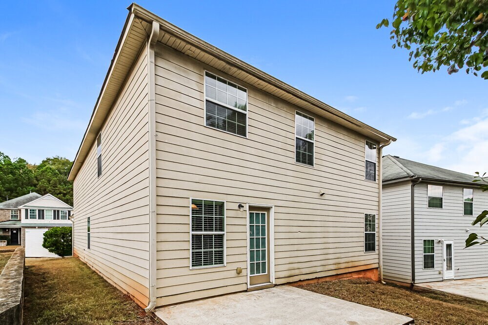 Building Photo - 120 Emporia Loop