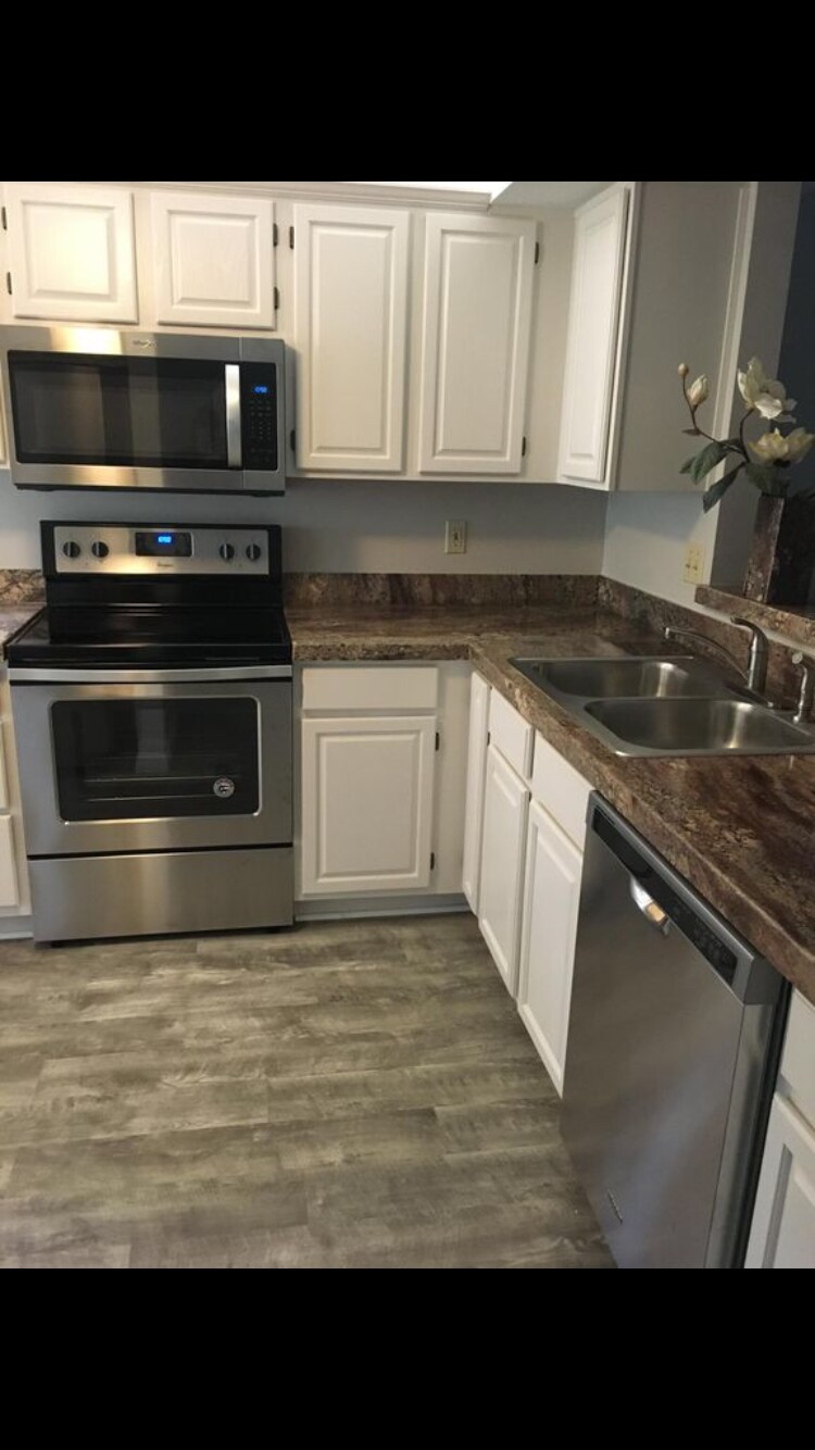 Kitchen - 1334 Augusta National Blvd