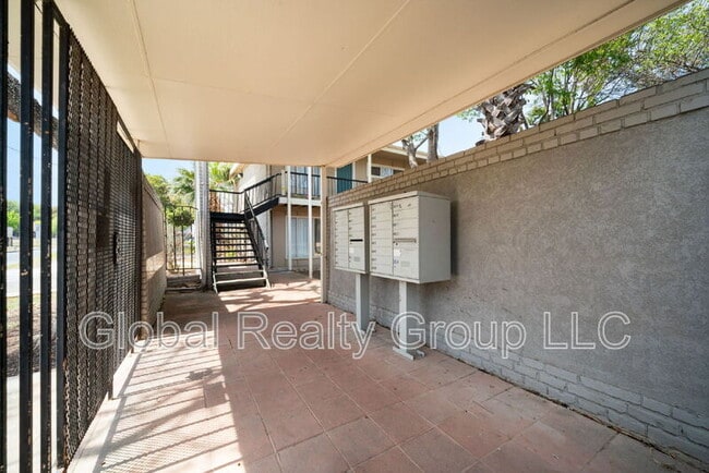 Building Photo - 255 E Rampart Dr