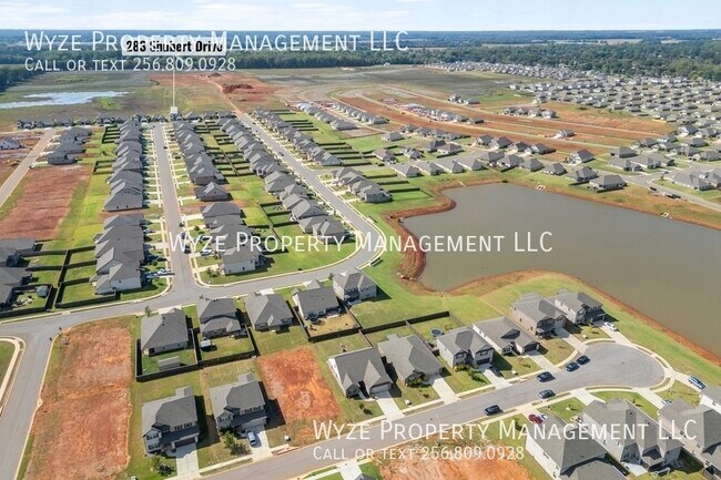 Building Photo - 283 Shubert Dr
