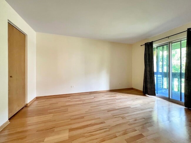 Building Photo - 6153 Knoll Way Dr