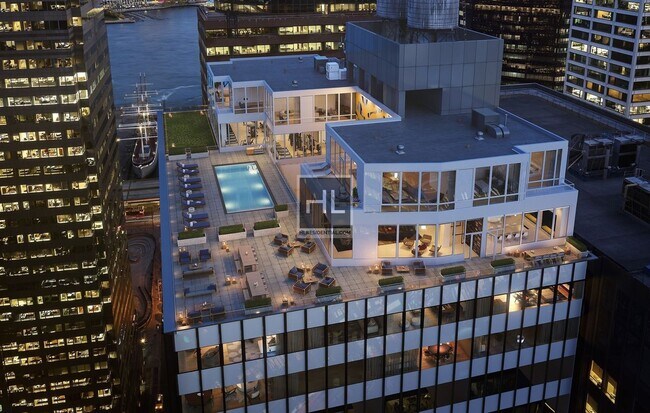 Building Photo - Fidi Luxury Apartment with Rooftop Pool!! ...