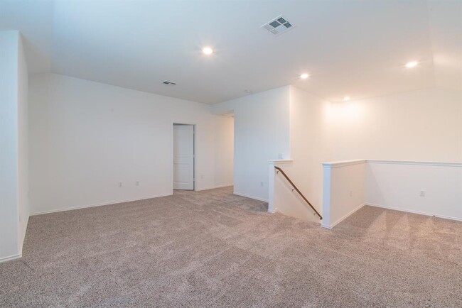 Building Photo - 10500 Steinbeck Dr