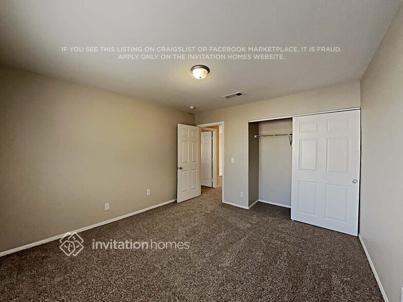 Building Photo - 9425 Deer Lodge Ln