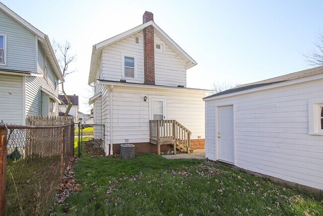 Building Photo - Upland Ave. 333