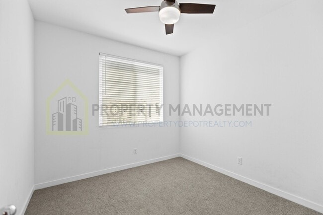 Building Photo - For Rent: Stylish 3-Bedroom Townhouse with...