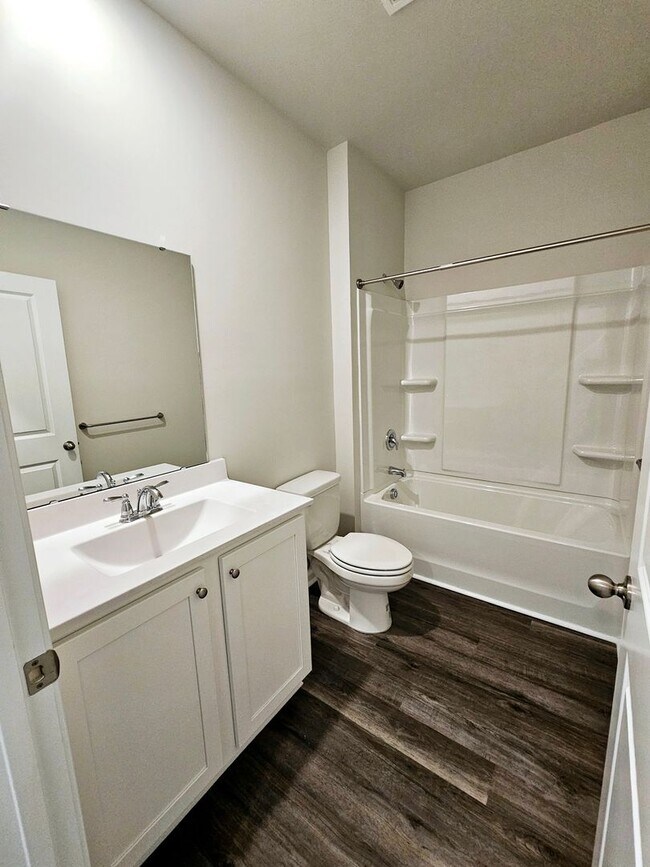 Building Photo - 3015 Long Spur Dr