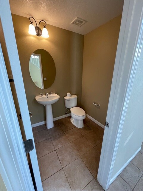 Building Photo - 10902 Prairie Stone Pl