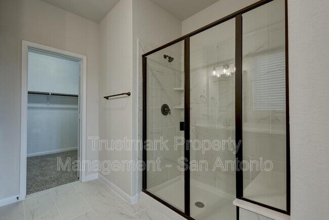 Building Photo - 9007 Shady Mountain