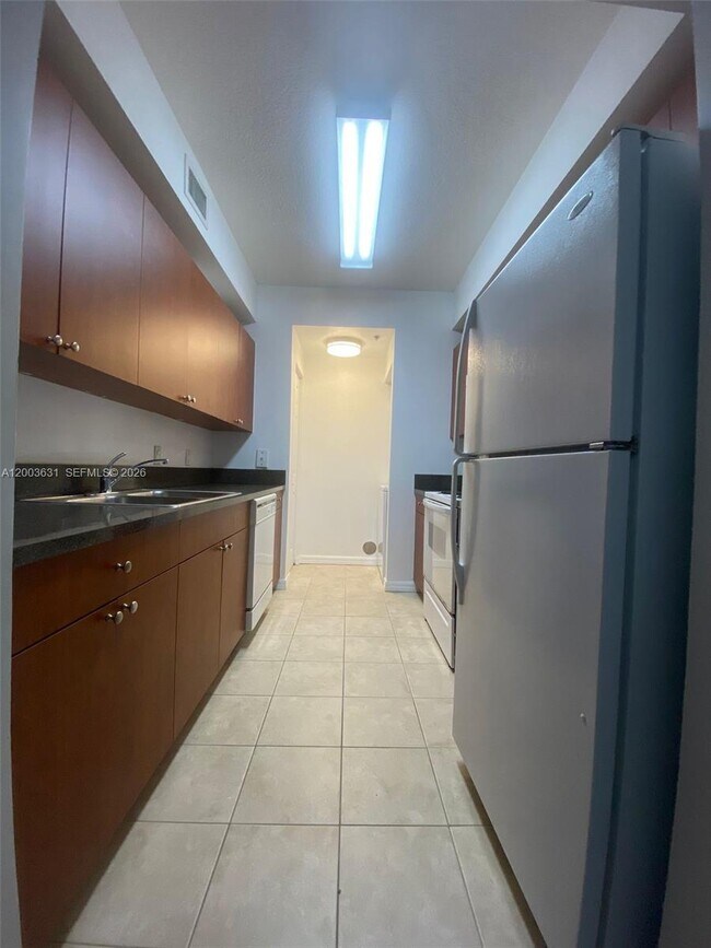 Building Photo - 115 SW 11th St