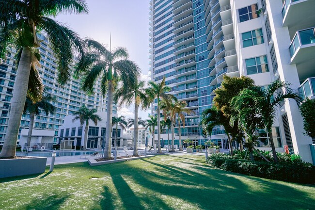 Rooftop Pool Deck - 3301 NE 1st Ave