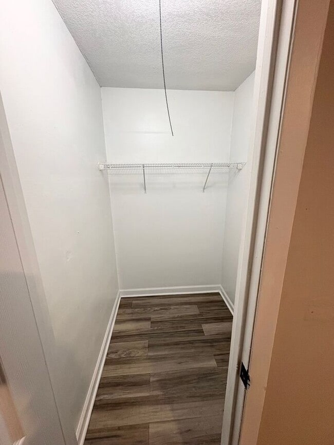 Building Photo - LIVE AT THE DEN THIS WINTER — FREE RENT + $995 SPECIAL