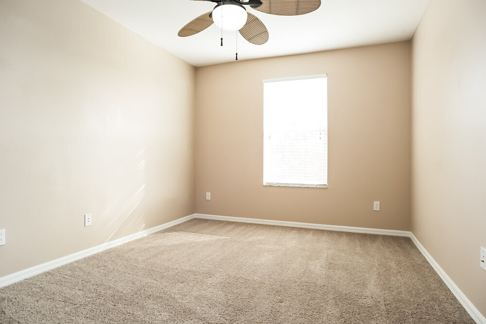 Building Photo - 12652 Somerset Oaks St