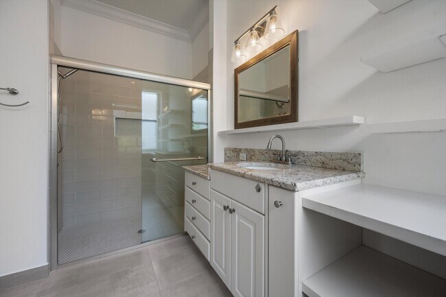 Building Photo - 9150 Bay Harbour Cir