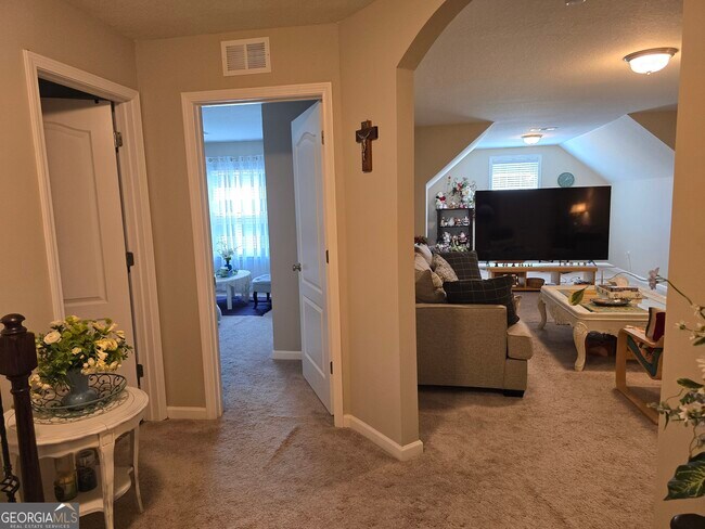 Building Photo - 503 Bryant Lake Blvd