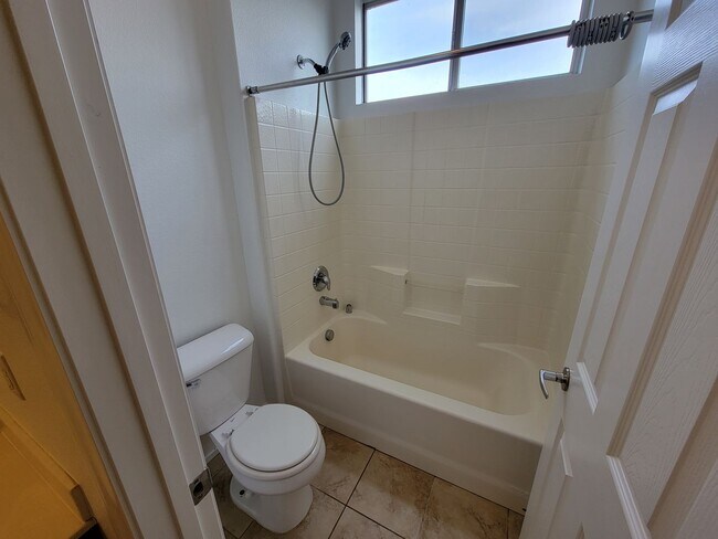 Building Photo - AWESOME HEDERSON GATED COMMUNITY TWO STORY
