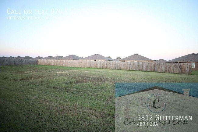 Building Photo - 3812 Glitterman-