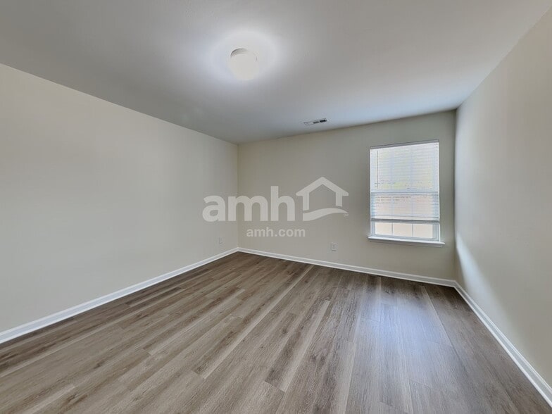 Building Photo - 133 Mount Olivet Dr