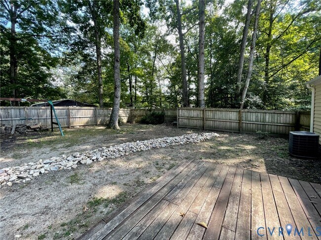 Building Photo - 115 Big Meadows Terrace