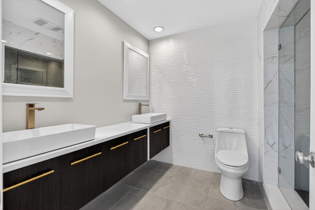Building Photo - 624 Southwind Cir