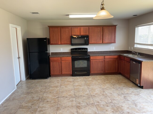 Building Photo - 8517 Gray Shale Dr