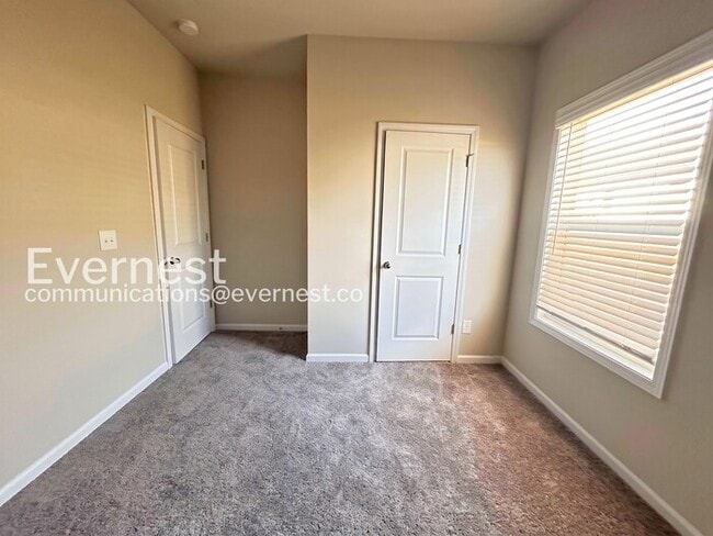 Building Photo - 4-Bed/2-Bath/Pet Friendly/Available Soon!
