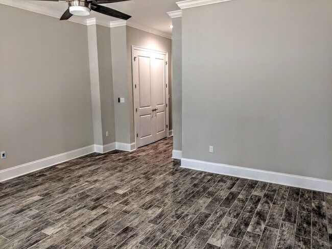 Building Photo - An amazing Townhouse for people who like big open space down Bedroom 4 Bathroom 3.5