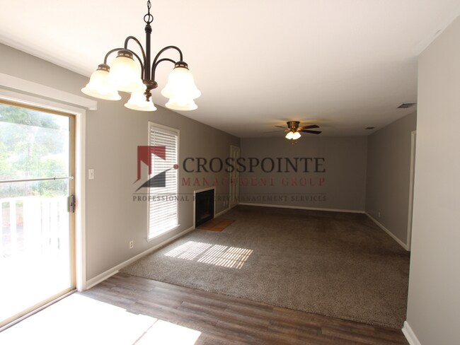 Building Photo - 2 Bed 2 Bath Apartment in Central Tyler!