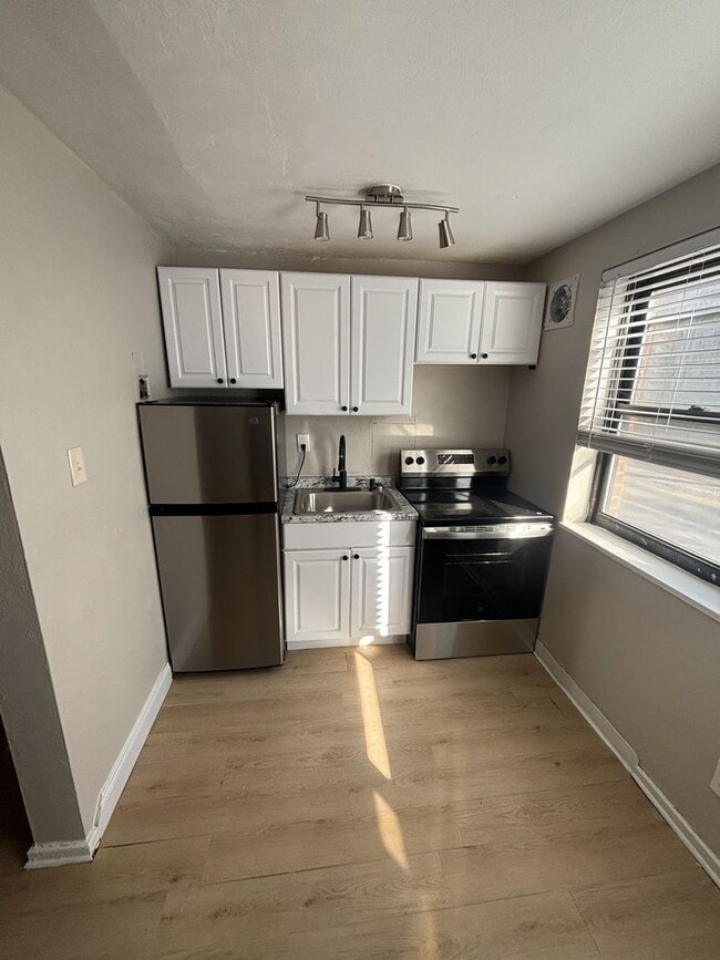 Interior Photo - 101 Mt Lebanon Blvd