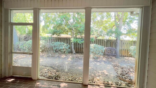 Building Photo - 4230 Jade Loop