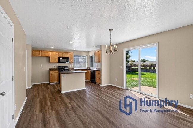 Building Photo - 2243 N Cougar Way
