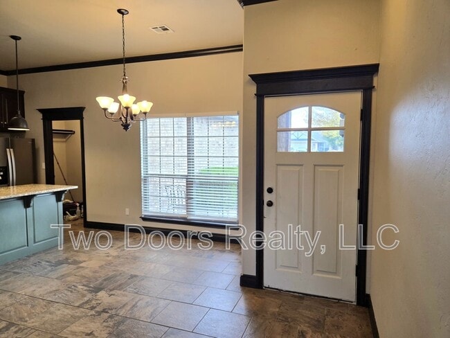 Building Photo - 19217 Grassmere Way