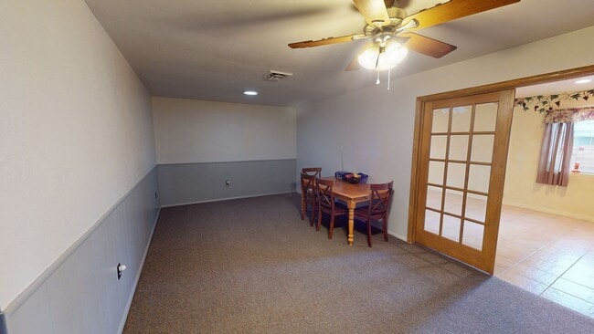 Building Photo - Newly remodeled 3 bedrooms, 2 bath home
