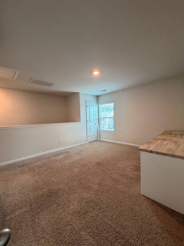 Building Photo - 925 Turkey Berry Ln