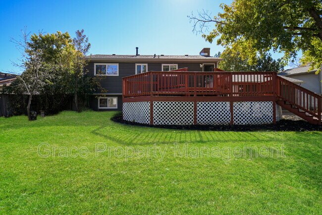 Building Photo - 1557 S Salida Way