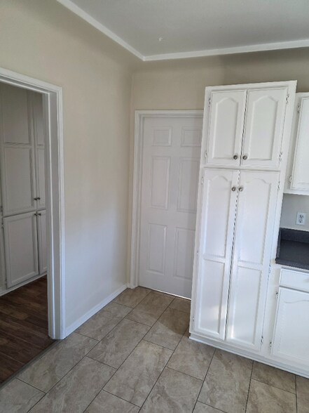 Building Photo - 1087 Leighton Ave