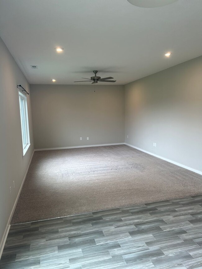 Building Photo - Must See New Construction In Mount Washing...