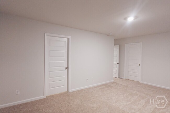 Building Photo - 393 Coconut Dr