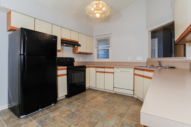 Building Photo - 3218 Vineyard Ct