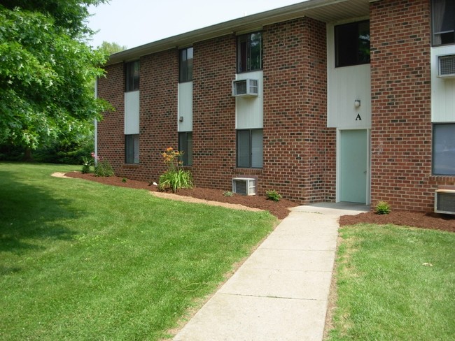 Primary Photo - Maury River Place