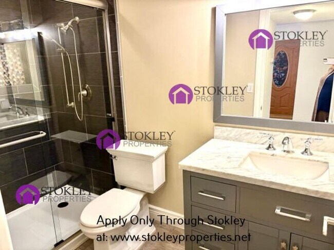 Building Photo - 3125 Terra Granada Dr