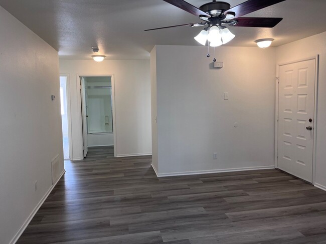 Building Photo - First Floor Condo - W. Tropicana Ave.