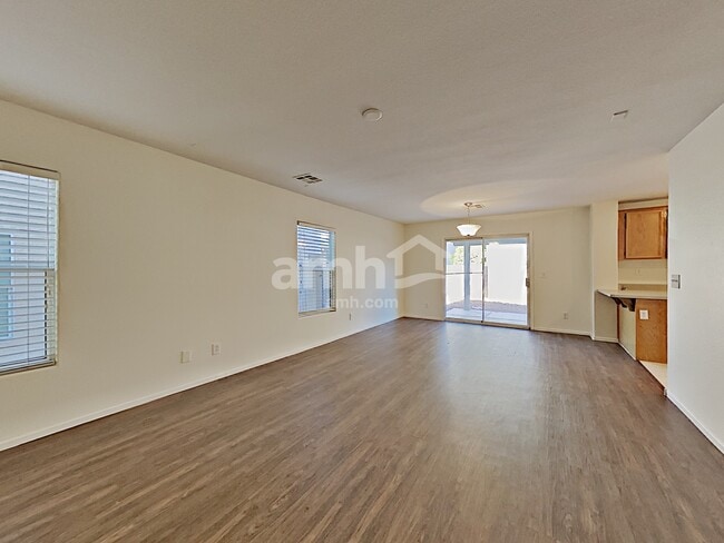 Building Photo - 6257 Maidenhair Fern Ct