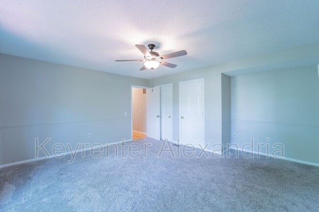 Building Photo - 13183 Oak Farm Dr