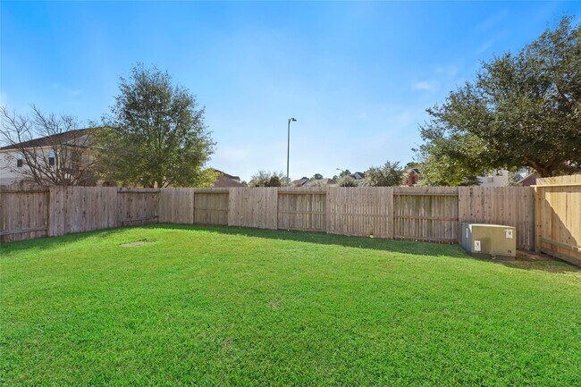 Building Photo - 18323 Fair Grange Ln