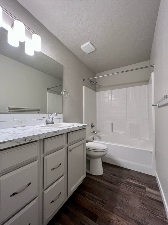 Building Photo - 17948 Ryans Ridge Ave