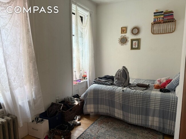 Building Photo - 1278 1st Ave