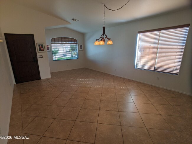 Building Photo - 2414 E Skipping Rock Way