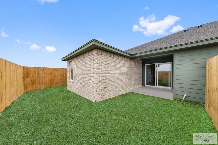 Building Photo - 690 Seminole Ln